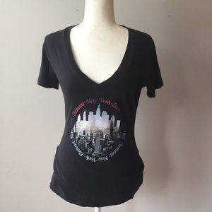 Element | V-Neck graphic tee New York City